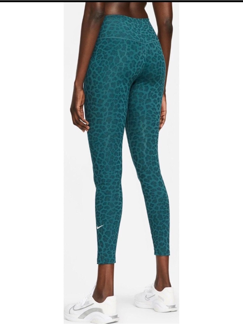 NIKE One Dri-FIT Green Leopard Glitters Printed Mid-Rise Leggings - Picture 3 of 7